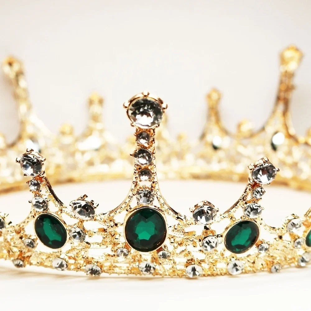 🎊👑HOST PICK!! 🏆🎉 Imperial Emerald Green Crystal Embellished Gold Crown 👑💫✨